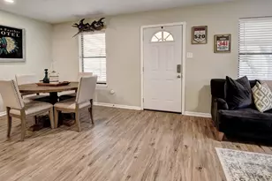 504 Hickory St, Smithville, TX 78957 - Photo 14