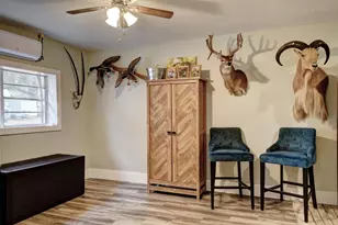 504 Hickory St, Smithville, TX 78957 - Photo 20