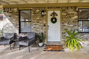 504 Hickory St, Smithville, TX 78957 - Photo 4