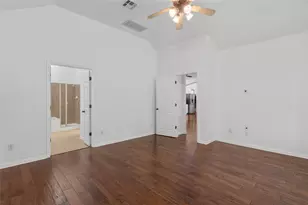 10421 Hansa Dr, Austin, TX 78739 - Photo 16