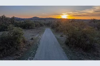 343 Cattle Creek Drive, Johnson City, TX 78636 - Photo 8