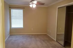 501 W 26th St, Austin, TX 78705 - Photo 4
