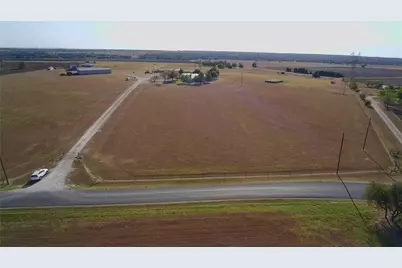 1351 Cr 320, Granger, TX 76530 - Photo 2
