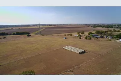 1351 Cr 320, Granger, TX 76530 - Photo 14