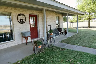 1351 Cr 320, Granger, TX 76530 - Photo 24