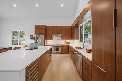 5001 Shoal Creek Boulevard, Austin, TX 78756 - Photo 2