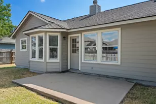 209 Clarks Way, Hutto, TX 78634 - Photo 20