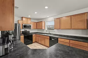 13712 Vigilance St, Manor, TX 78653 - Photo 8