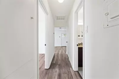 300 Tilbury Lane, Austin, TX 78745 - Photo 16