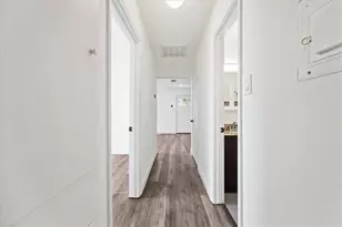 300 Tilbury Ln, Austin, TX 78745 - Photo 16