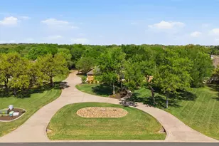 404 10 Oaks Dr, Georgetown, TX 78633 - Photo 6
