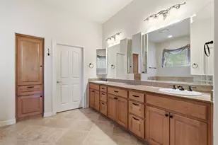 404 10 Oaks Dr, Georgetown, TX 78633 - Photo 18