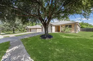 11612 Timber Heights Dr, Austin, TX 78754 - Photo 2