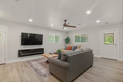 9110 Chisholm Lane, Austin, TX 78748 - Photo 12