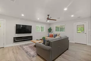 9110 Chisholm Ln, Austin, TX 78748 - Photo 12