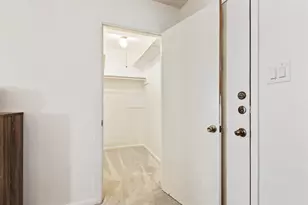 8511 Burrell Dr, Austin, TX 78757 - Photo 6