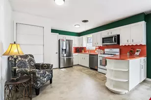 8511 Burrell Dr, Austin, TX 78757 - Photo 12