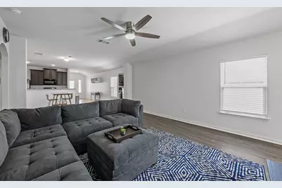 20009 Woodrow Wilson Street, Manor, TX 78653 - Photo 14