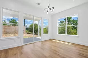 127 Kukui Ct, Bastrop, TX 78602 - Photo 8