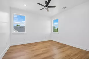 127 Kukui Ct, Bastrop, TX 78602 - Photo 32