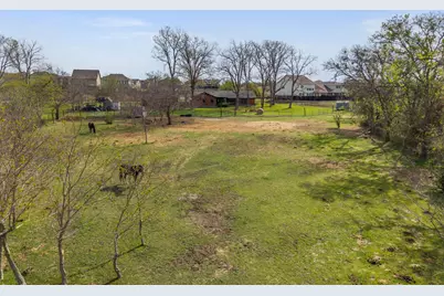 902 Ray Berglund Boulevard, Round Rock, TX 78664 - Photo 24