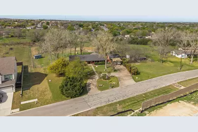 902 Ray Berglund Boulevard, Round Rock, TX 78664 - Photo 4