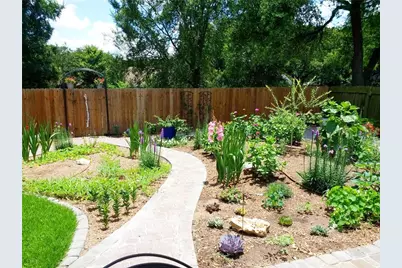 7809 Wakefield Drive, Austin, TX 78749 - Photo 6