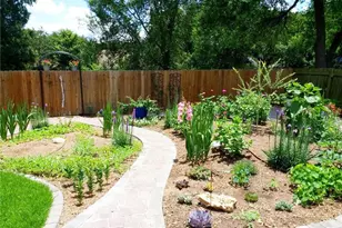 7809 Wakefield Dr, Austin, TX 78749 - Photo 6