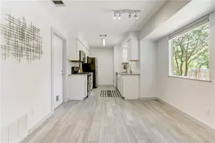 7809 Wakefield Dr, Austin, TX 78749 - Photo 16