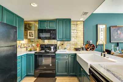 110 S Main Street S #101, Elgin, TX 78621 - Photo 12