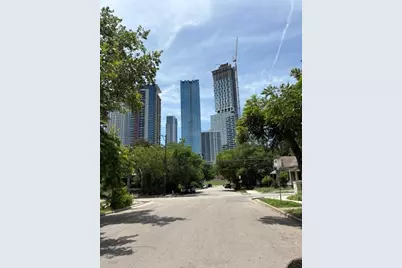 1006 Willow Street #A, Austin, TX 78702 - Photo 2