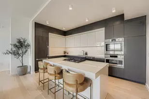 313 W 17th St, Austin, TX 78701 - Photo 4
