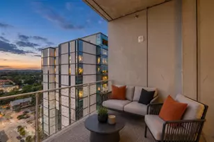 313 W 17th St, Austin, TX 78701 - Photo 26