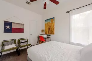 2404 E 13th St, Austin, TX 78702 - Photo 16