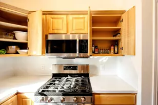 2404 E 13th St, Austin, TX 78702 - Photo 8