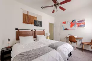 2404 E 13th St, Austin, TX 78702 - Photo 24