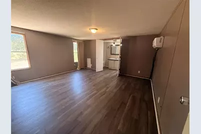 933 W Highway 71, Smithville, TX 78957 - Photo 10