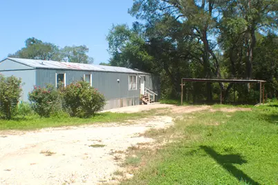 933 W Highway 71, Smithville, TX 78957 - Photo 2