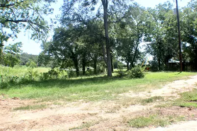 933 W Highway 71, Smithville, TX 78957 - Photo 24