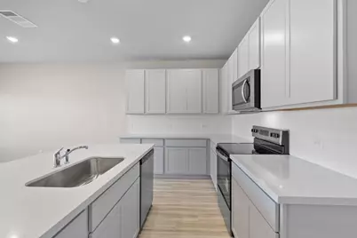 204 Sleep Hollow, Jarrell, TX 76537 - Photo 10