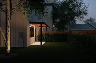 1813 E 38th 1/2 St, Austin, TX 78722 - Photo 16