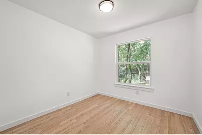 2313 Lakehurst Drive, Austin, TX 78744 - Photo 18
