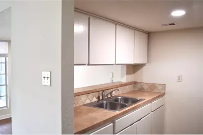 4709 Harmon Avenue #421, Austin, TX 78751 - Photo 6