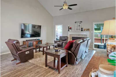 8105 Elkhorn Mountain Trail, Austin, TX 78729 - Photo 4