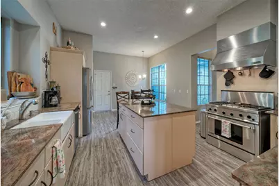 8105 Elkhorn Mountain Trail, Austin, TX 78729 - Photo 12