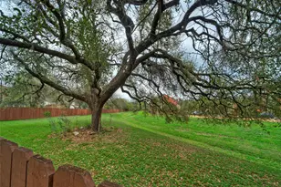 8105 Elkhorn Mountain Trail, Austin, TX 78729 - Photo 36