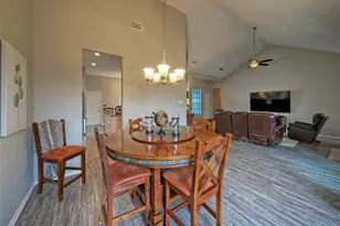 8105 Elkhorn Mountain Trail, Austin, TX 78729 - Photo 10