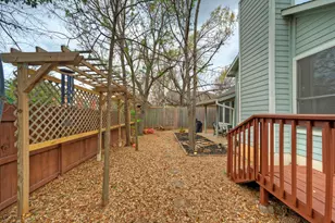 8105 Elkhorn Mountain Trail, Austin, TX 78729 - Photo 32