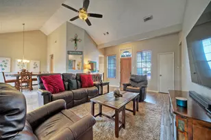 8105 Elkhorn Mountain Trail, Austin, TX 78729 - Photo 6