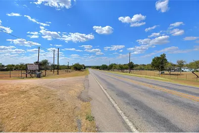 1133 Fm 20, Cedar Creek, TX 78612 - Photo 16